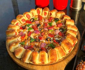 Special Crown Pizza